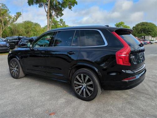 2023 Volvo XC90 B6 Core