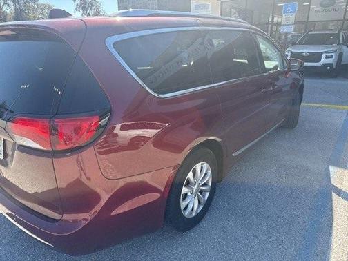 2018 Chrysler Pacifica Touring-L Plus