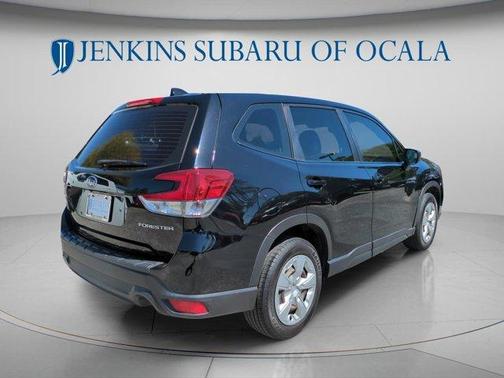Crystal Black Silica 2019 Subaru Forester Base (CVT)