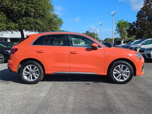 2024 Audi Q3 45 S line Premium