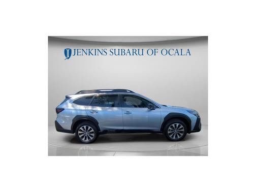 Ice Silver Metallic 2023 Subaru Outback Limited