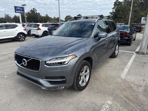 2017 Volvo XC90 T5 Momentum