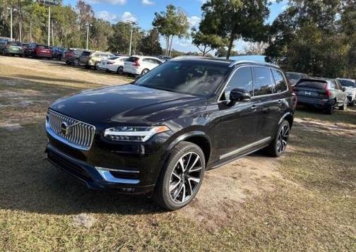 2023 Volvo XC90 B5 Plus