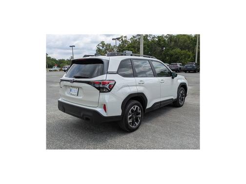Crystal White Pearl 2025 Subaru Forester Base