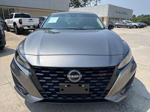 2023 Nissan Altima SR FWD