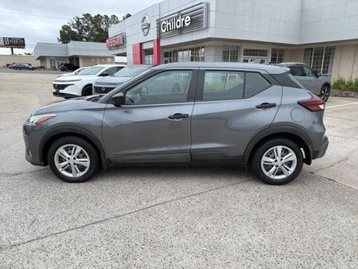2021 Nissan Kicks S
