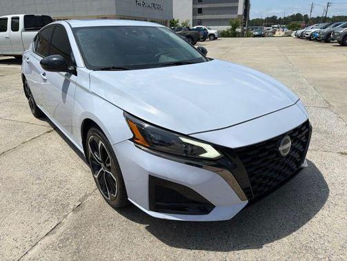 Gray Sky Pearl 2024 Nissan Altima SR FWD
