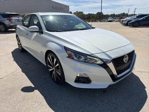 2019 Nissan Altima 2.5 Platinum