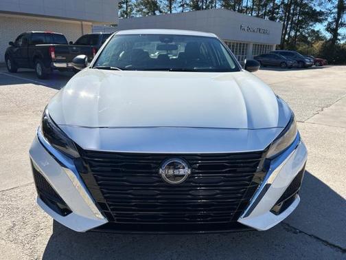 2025 Nissan Altima S FWD