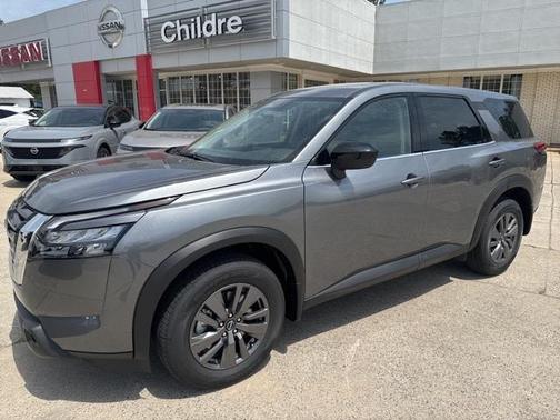 2025 Nissan Pathfinder S FWD