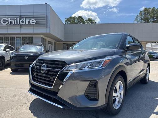 2025 Nissan Kicks S