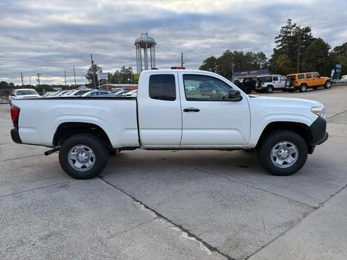 2020 Toyota Tacoma SR