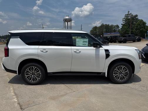 2025 Nissan Armada SL 2WD