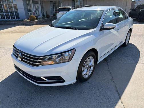 2016 Volkswagen Passat 1.8T S