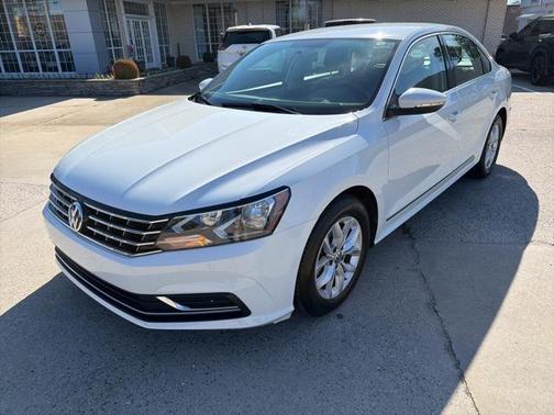2016 Volkswagen Passat 1.8T S