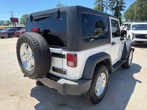 Bright White Clearcoat 2013 Jeep Wrangler Sport