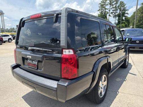 2009 Jeep Commander Sport