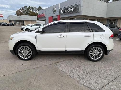 2011 Lincoln MKX Base