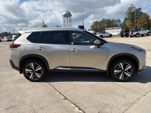 2023 Nissan Rogue Platinum