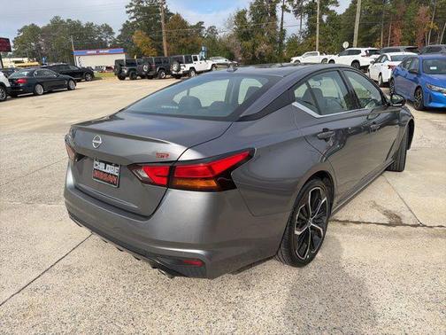 2024 Nissan Altima SR FWD