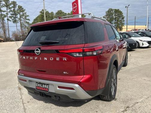 2025 Nissan Pathfinder SL FWD