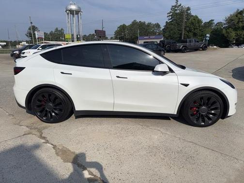 2022 Tesla Model Y Performance Dual Motor All-Wheel Drive