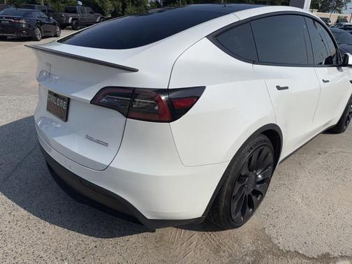2022 Tesla Model Y Performance Dual Motor All-Wheel Drive