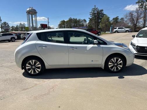 2015 Nissan Leaf SV