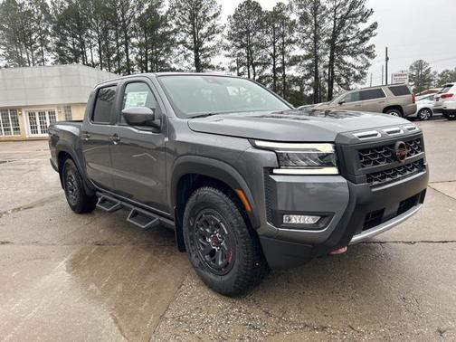 2025 Nissan Frontier PRO-X