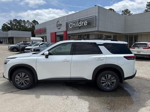 2025 Nissan Pathfinder SV FWD