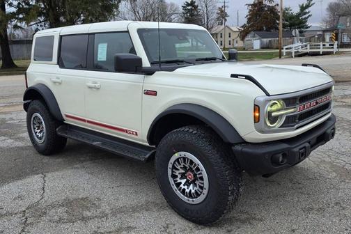 2026 Ford Bronco Outer Banks 4x4 4dr SUV