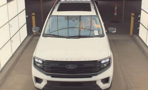 Oxford White 2025 Ford Expedition Active