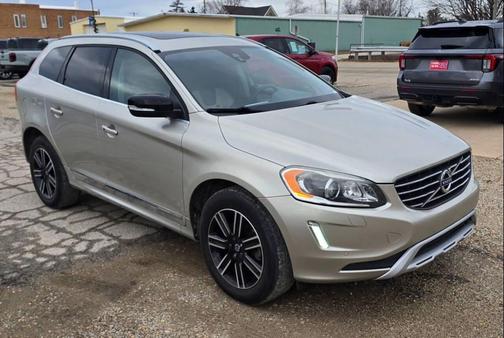 2017 Volvo XC60 T5 Dynamic