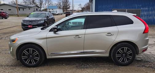 2017 Volvo XC60 T5 Dynamic