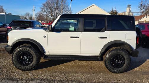 2025 Ford Bronco Outer Banks 4x4 4dr SUV