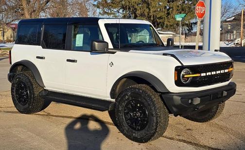 2025 Ford Bronco Outer Banks 4x4 4dr SUV