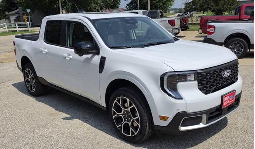 Oxford White 2026 Ford Maverick Lariat AWD 4dr SuperCrew 4.5 ft. SB