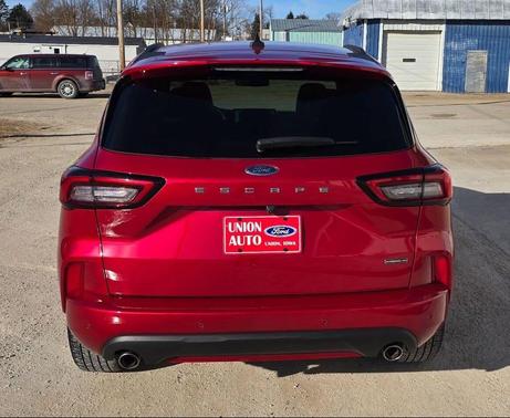 2025 Ford Escape ST-Line Elite