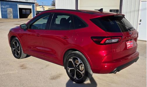 2025 Ford Escape ST-Line Elite