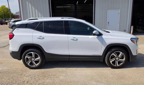 Summit White 2020 GMC Terrain SLT