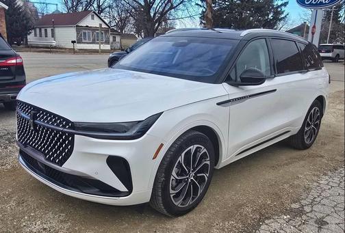 2025 Lincoln Nautilus Reserve AWD 4dr SUV