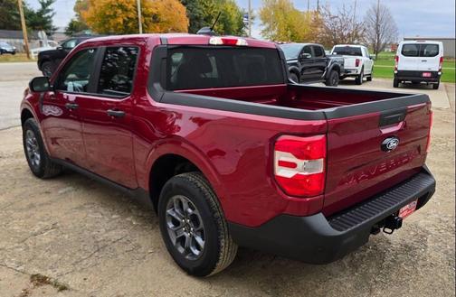 2025 Ford Maverick XLT AWD 4dr SuperCrew 4.5 ft. SB