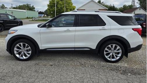 2023 Ford Explorer Platinum AWD 4dr SUV