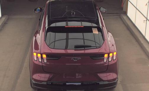 Molten Magenta Metallic Tri-Coat 2025 Ford Mustang Mach-E Premium