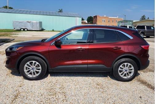 2021 Ford Escape SE