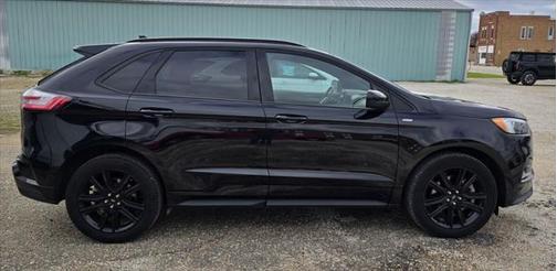 2022 Ford Edge ST Line