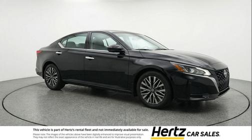 Super Black 2025 Nissan Altima SV FWD