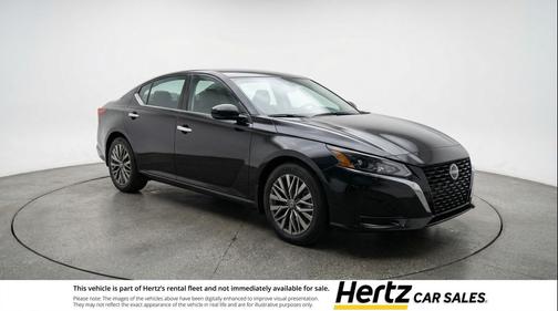 Super Black 2025 Nissan Altima SV FWD