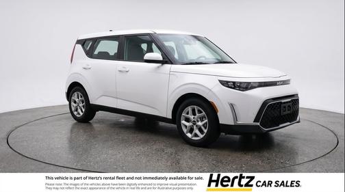 Snow White Pearl 2025 Kia Soul LX