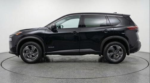 Super Black 2025 Nissan Rogue SV